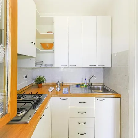 Holiday home Villaggio Colombo V6