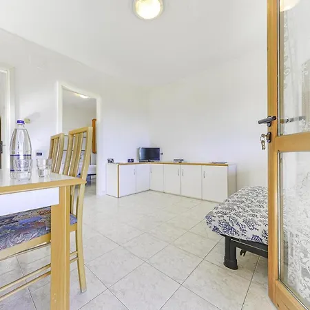 Villaggio Colombo V6 *