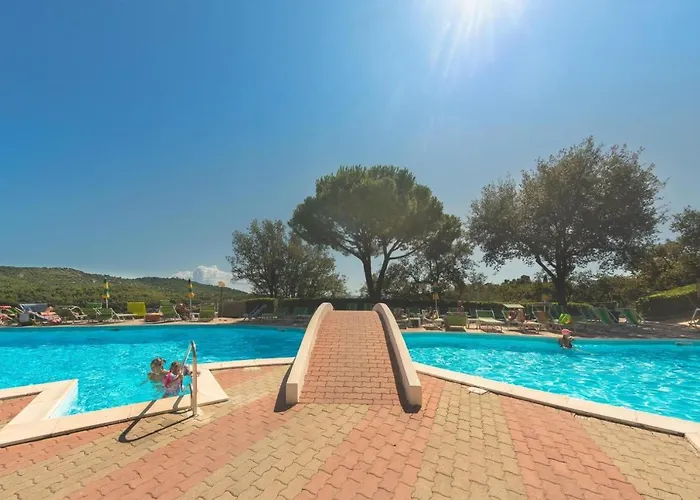 Feriehus Villaggio Colombo V6 *